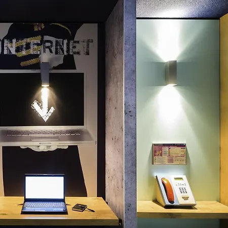 Ibis Budget Nantes Nord St Herblain 2* سانت آيربلان
