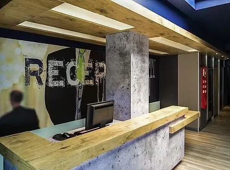 Ibis Budget Nantes Nord St Herblain Отель Сен-Эрблен